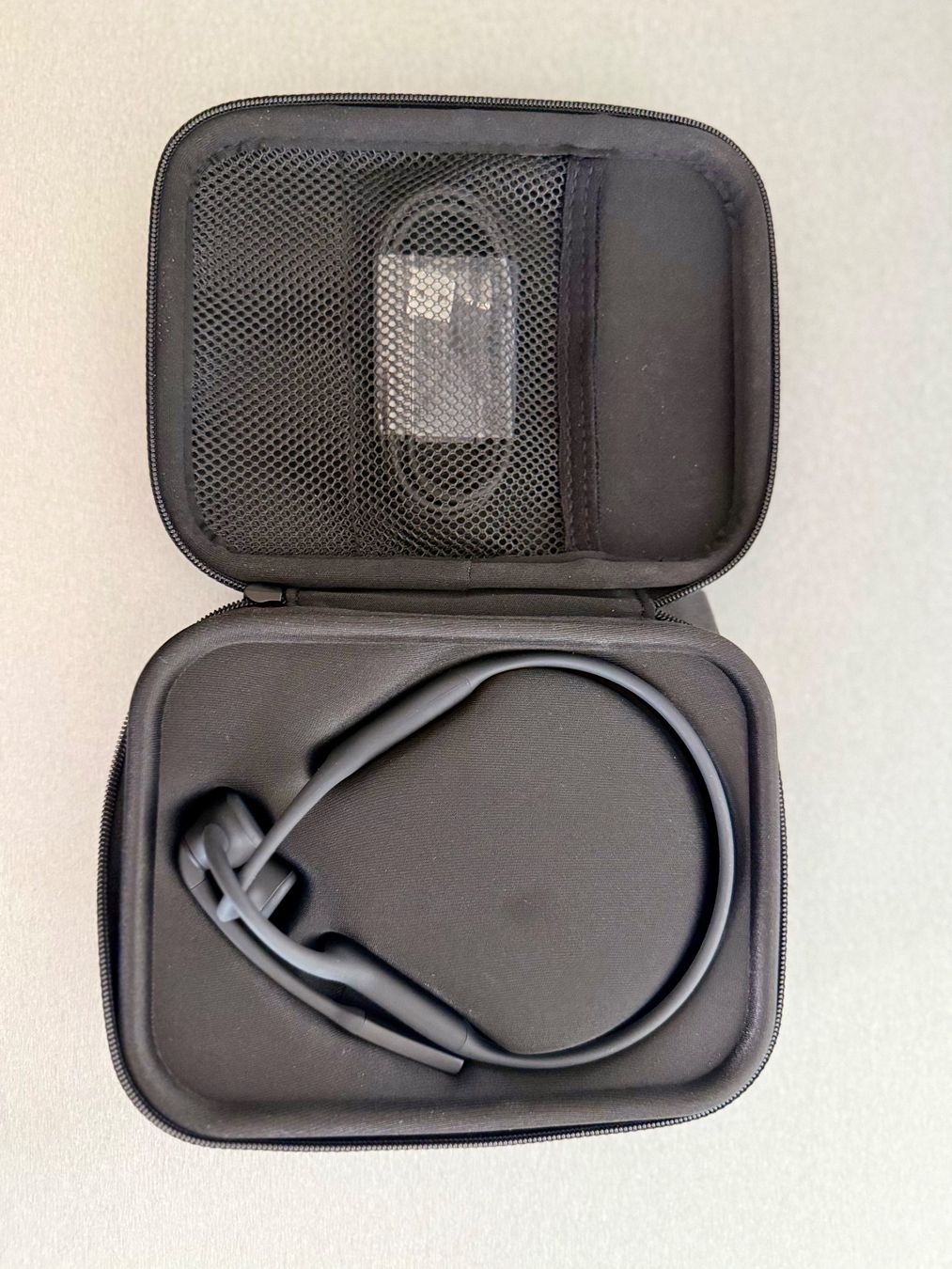 Shokz Cuffie: Shokz OpenComm Bone Conduction Bluetooth Headset – Neu – Nuovo (secondo la descrizione) da Basel venduto da Carlos_Deperu 1