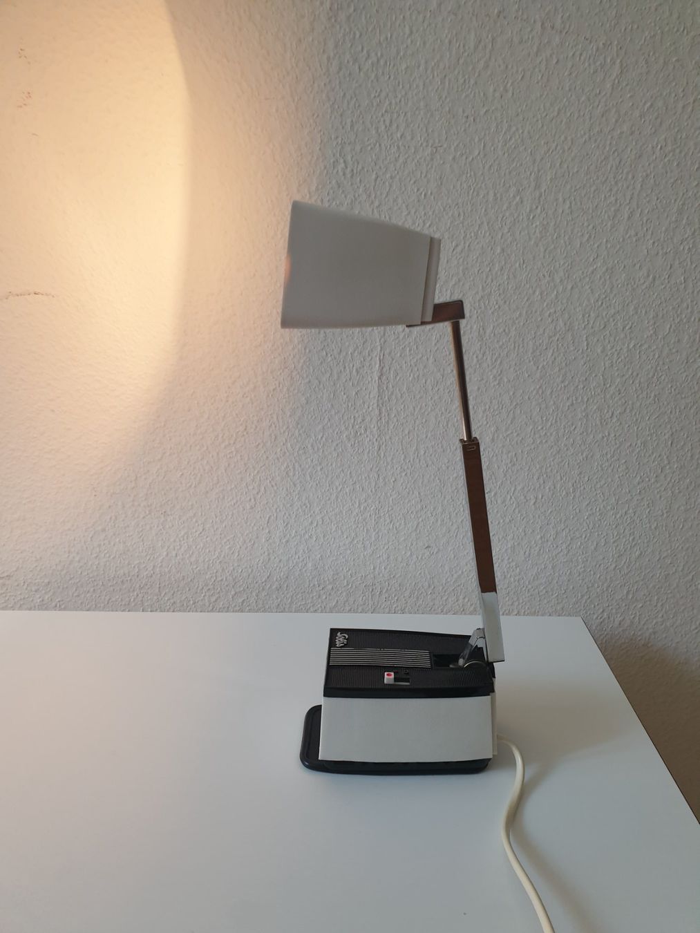 Lampade: Solis 69  Typ 80 Teleskopleuchte weiss – Usato da Zürich venduto da reciclista 4
