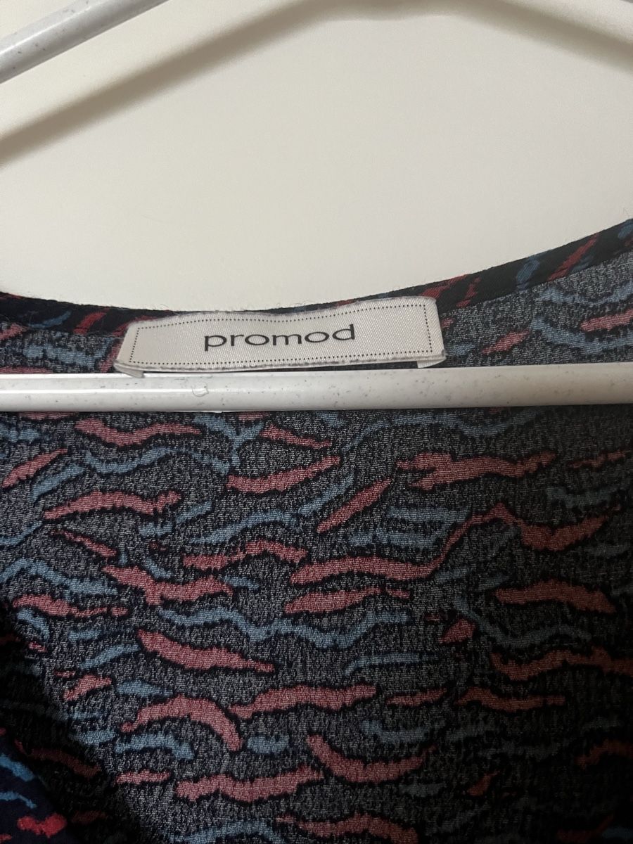 Promod Kleider: Promod Kleid, Gr. 40, gemustert, V-Ausschnitt – Gebraucht aus Schlieren von mle_lws6 1