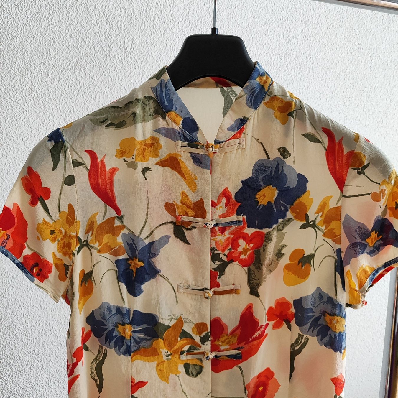 Camicette: Damenbluse aus Seide – Usato da Ruetihof venduto da Sunny-Summer 2