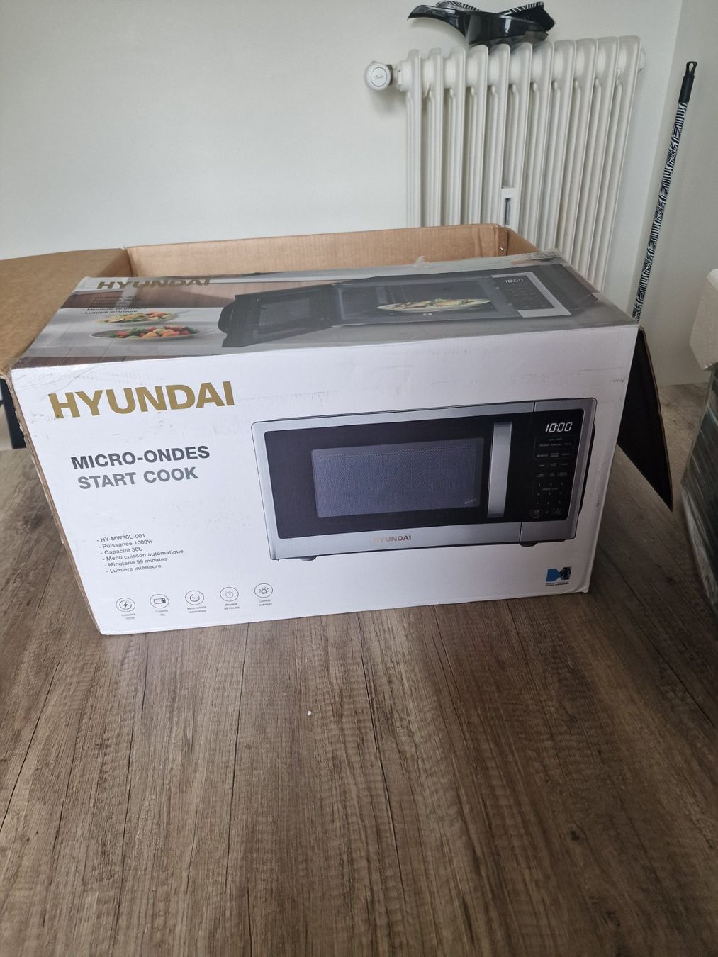 Forni: Micro-ondes hyundai – Usato da Fribourg venduto da ans_wq57