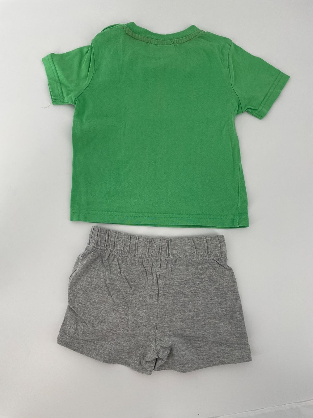 Disney Hemden, Tops & T-Shirts: Shirt mit Shorts Disney Gr. 74/80 – Gebraucht aus Auenstein von moin. 3
