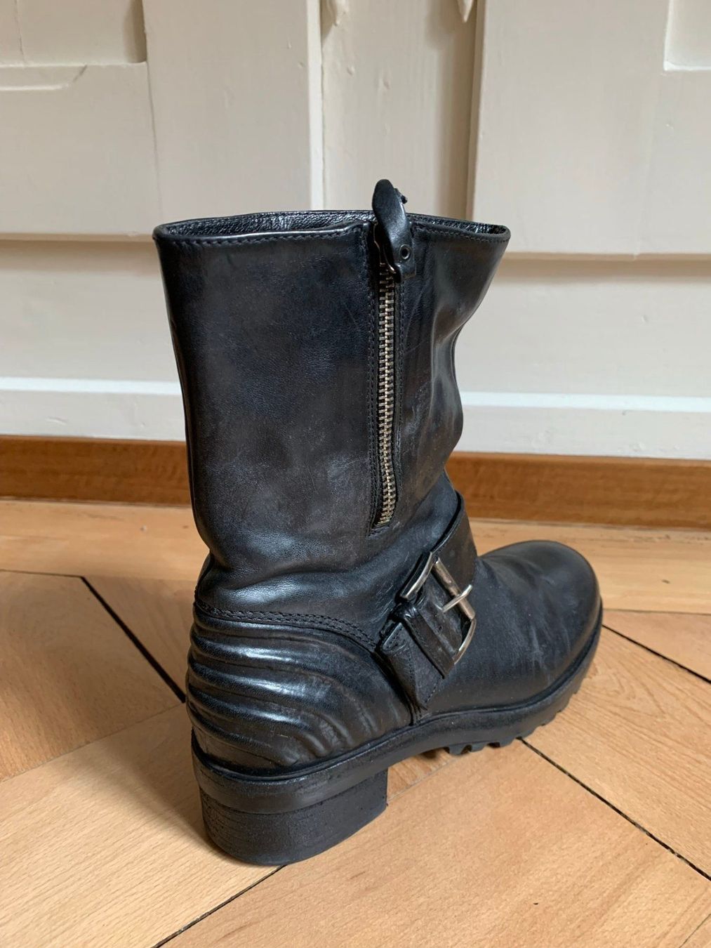 Scarpe da donna: VIC - Leder Stiefelette schwarz 35 – Usato da Zürich venduto da Diazaio 3