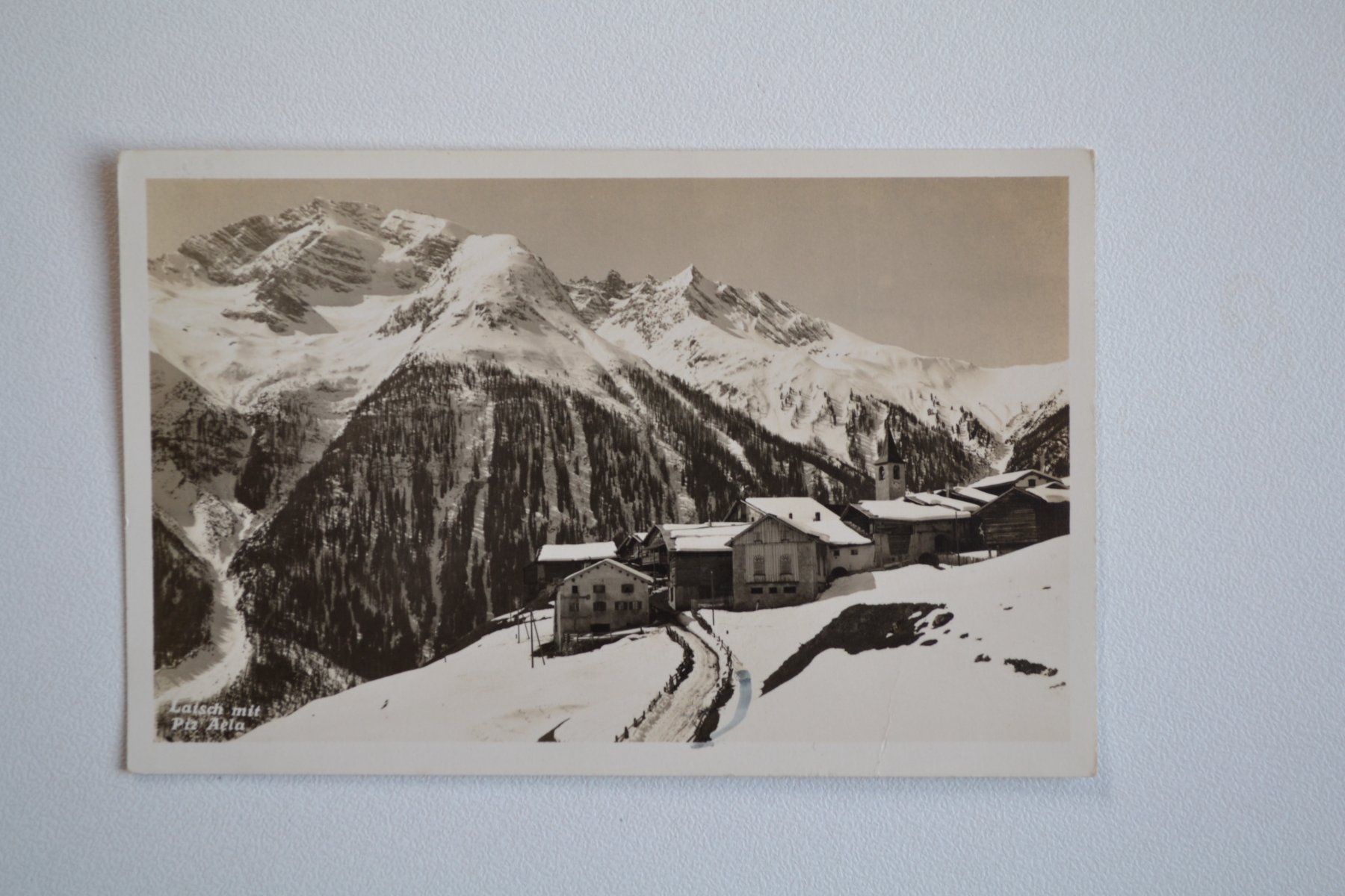 Cartes postales: AK Latsch GR mit Piz Aela – D'occasion à Beinwil am See par kajak55