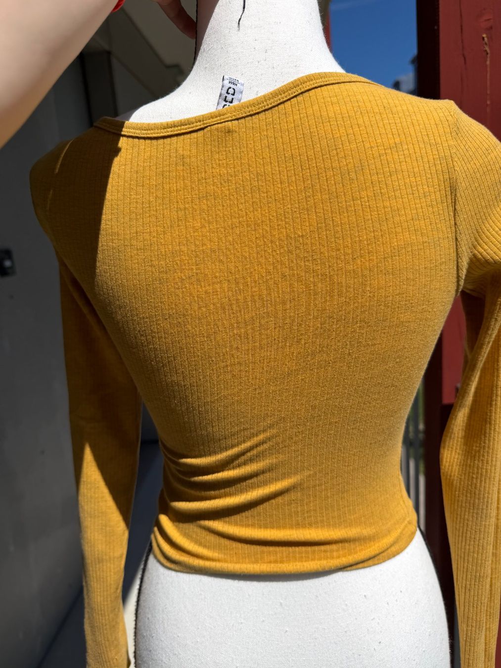 H&M T-shirt: H&M Divided Basic Shirt, Senfgelb, Gr. XS – Usato da Riehen venduto da edu_92w7 8