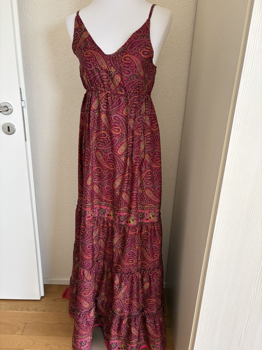 Kleider: Maxi dress – Neu (gemäss Beschreibung) aus Münchenstein von ArleneLM