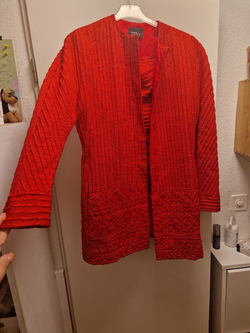 Costumes: Akris Kostüm rot Grösse 40,  Seide Wolle – D'occasion à Binningen par Daja75