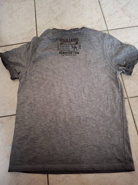 T-Shirts: Dunkelgraues T-Shirt Tom Tompson – Neu (gemäss Beschreibung) aus Gurzelen von sim_rsz9 1
