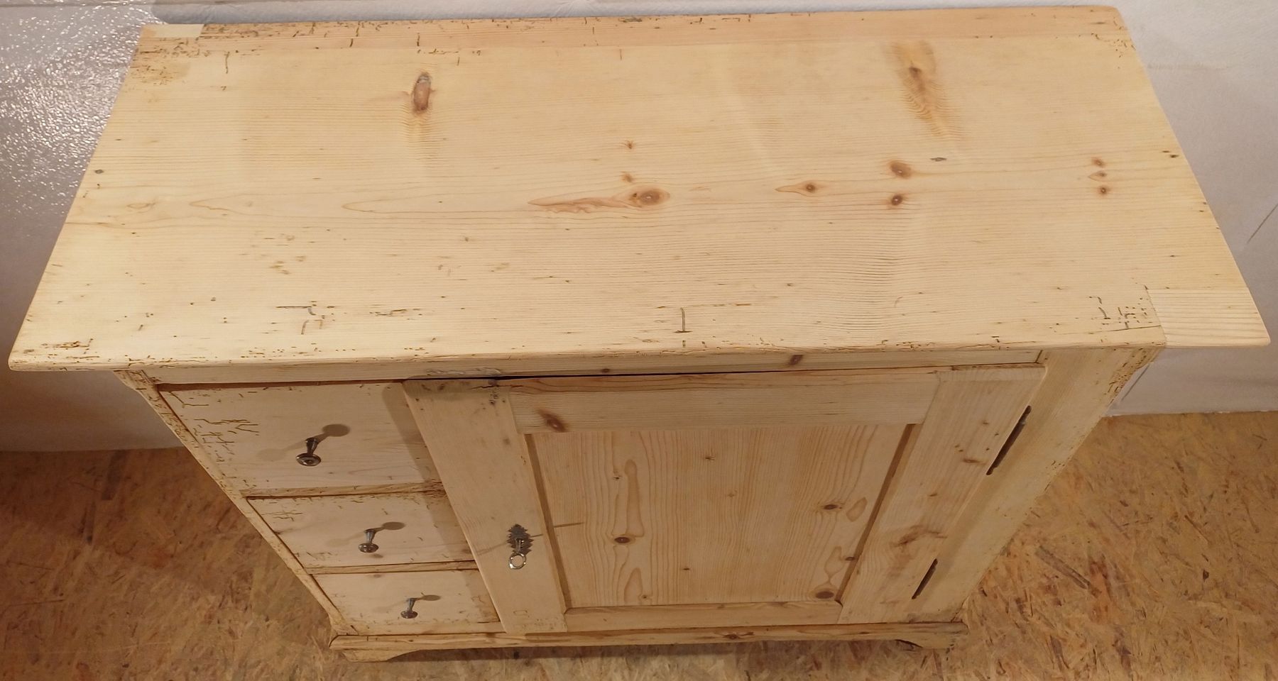 Cassettiere: Antike Tannenholz Schafreite – Usato da Stettfurt venduto da noaron 7