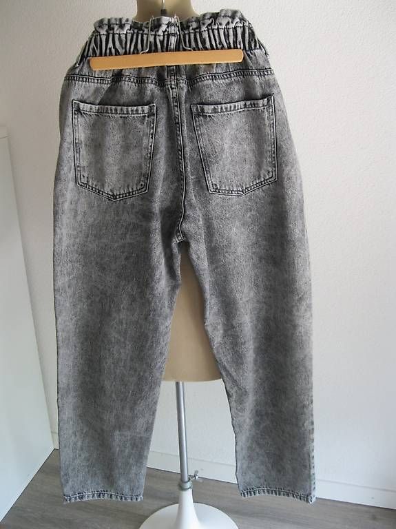 Jeans: jeans "Jennyfer" taille 40 – Usato da vouvry venduto da -tivoli- 1