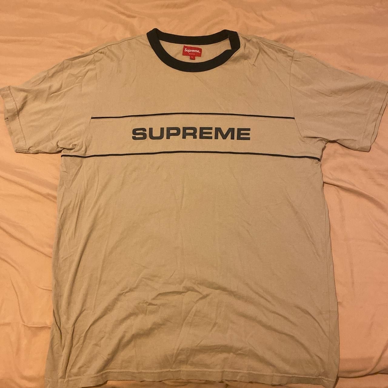 Supreme T-shirt: supreme tshirt – Usato da Basel venduto da yunka