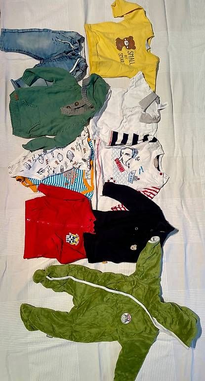 Lotti & Set di vestiti: Jungskleider Grösse 68 – Usato da Dietlikon venduto da moischa