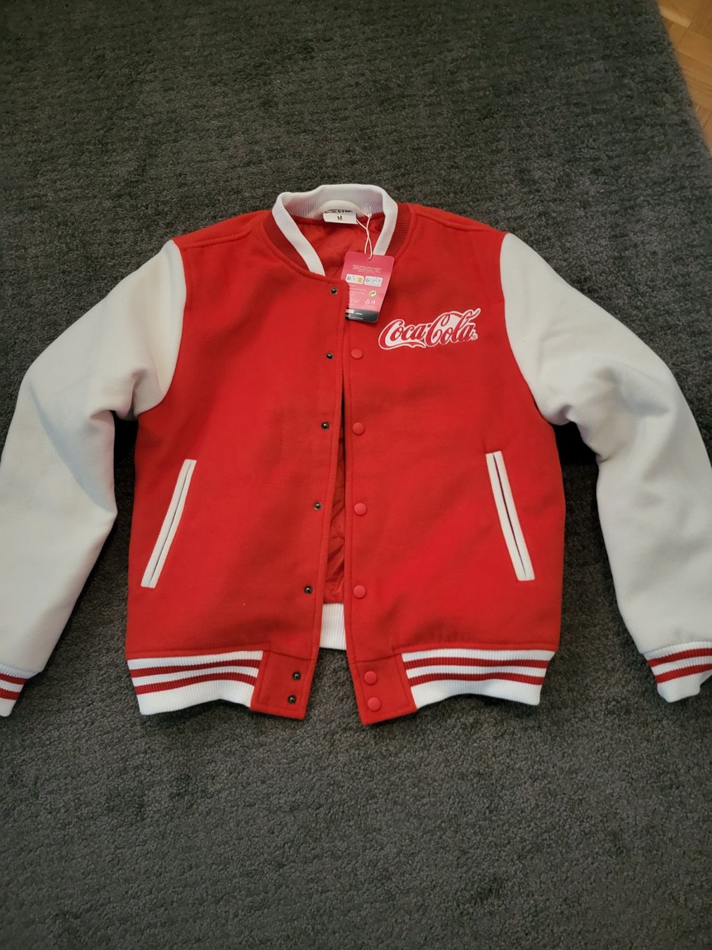 Giacche: Coca Cola Marvel Jacke Grösse M Neu – Nuovo (secondo la descrizione) da Goldach venduto da Fuchour