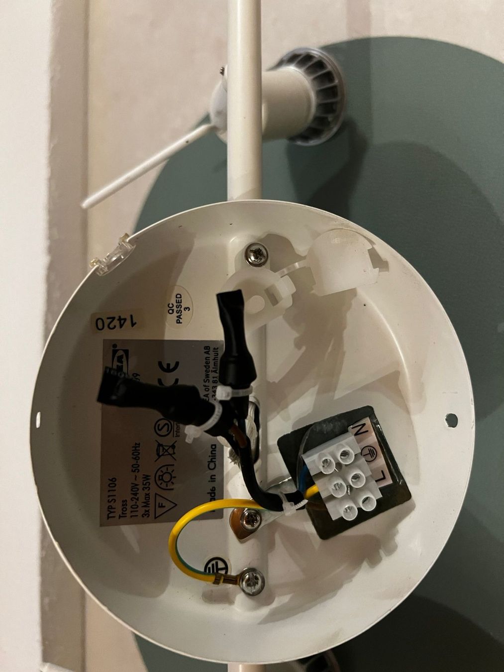 Lampade: Lampada bianca con tre faretti – Usato da Pazzallo venduto da nic_6zpt 3