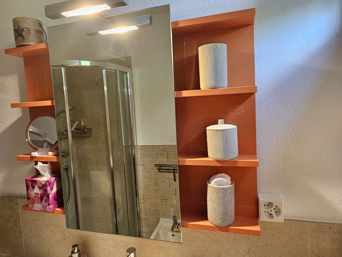 Mobili per bagno: Lavabo mit Unterschrank neuwertig – Usato da Wollerau venduto da Vivi_02 6