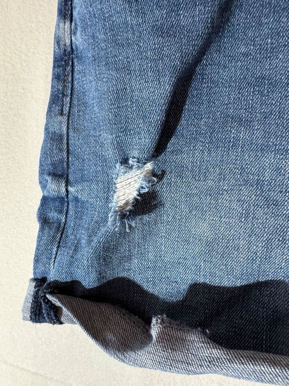 Jeans: Kurze Umstands-Jeans Gr. S – Usato da Grosswangen venduto da SALE_SALE_SALE 1