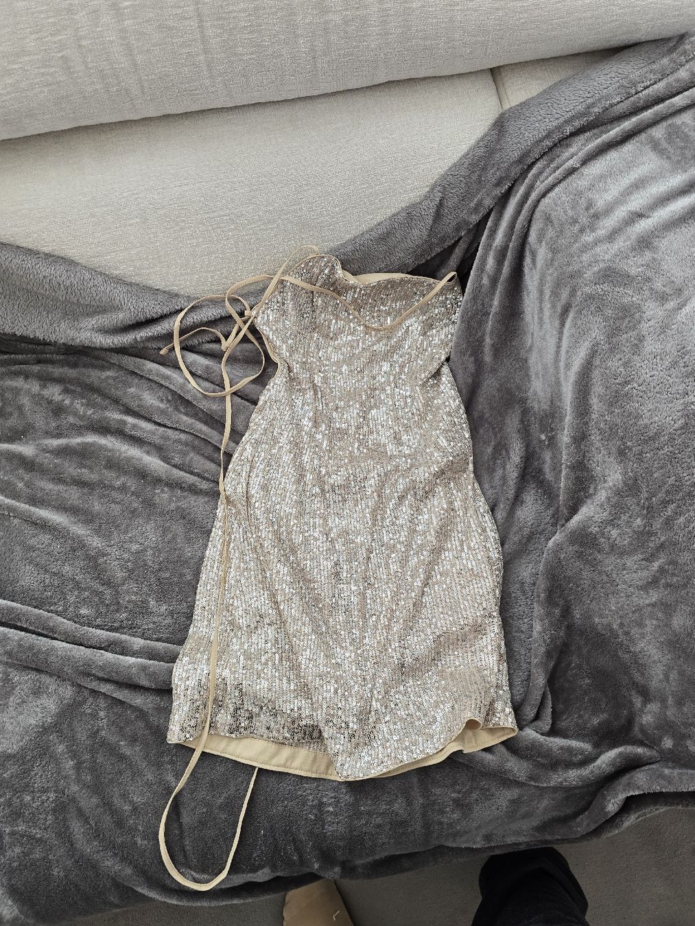Kleider: Cocktail-Kleid – Gebraucht aus Knonau von CorinaPhillips 1