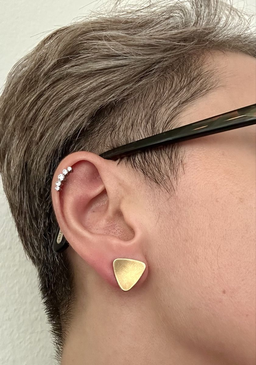Sonstiger Schmuck: Gold Triangle Earrings Size Medium Used Condition – Gebraucht aus Zofingen von mar_k98t 2