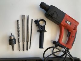 Bohrhammer Black & Decker KD960 mit Zubehör, gebraucht