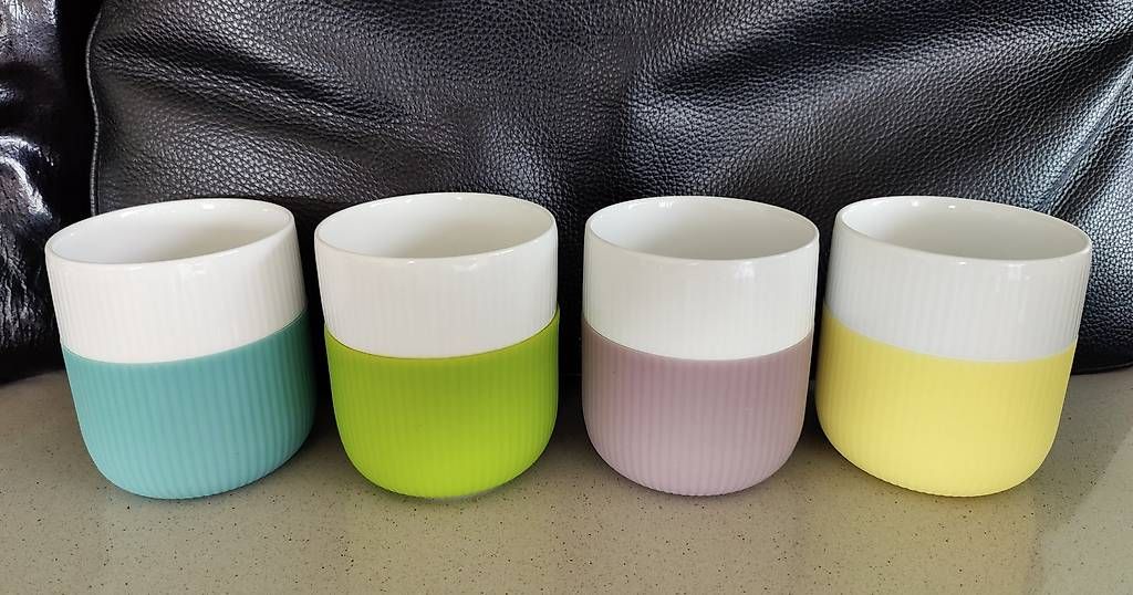 Royal Copenhagen Tazze: Royal Copenhagen Becher 5 Stk. – Nuovo (secondo la descrizione) da Lachen SZ venduto da PizBuin35 2