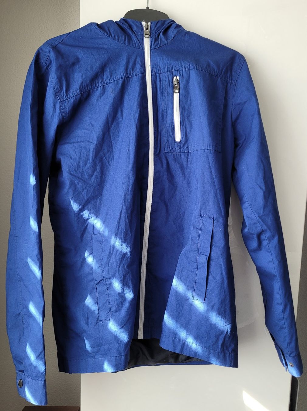 Vestes: Jacke – Neuf (Voir description) à Sevelen par Motchi