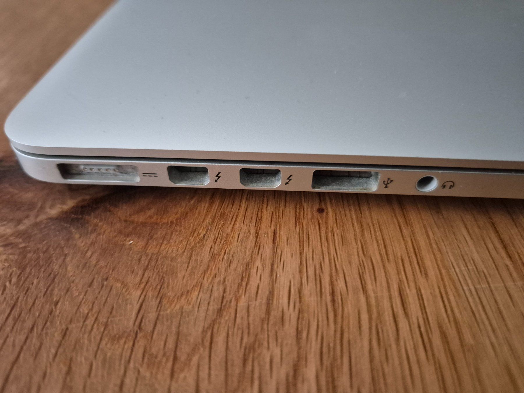 Apple Notebook: MacBook Pro 15" Mitte 2015 in Super Zustand – Usato da Wetzikon ZH venduto da vivaldi62 3