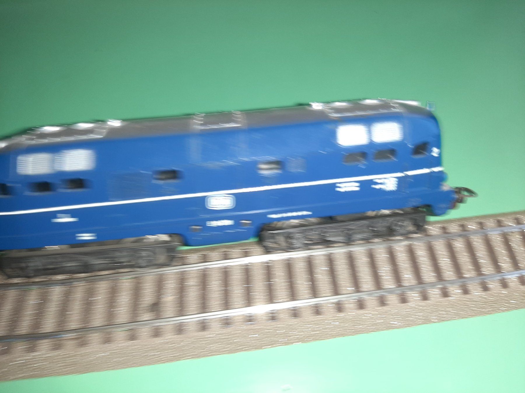Lima Modelleisenbahnen: LIMA 21E10 238 – Gebraucht aus Avully von RIVALIS 1