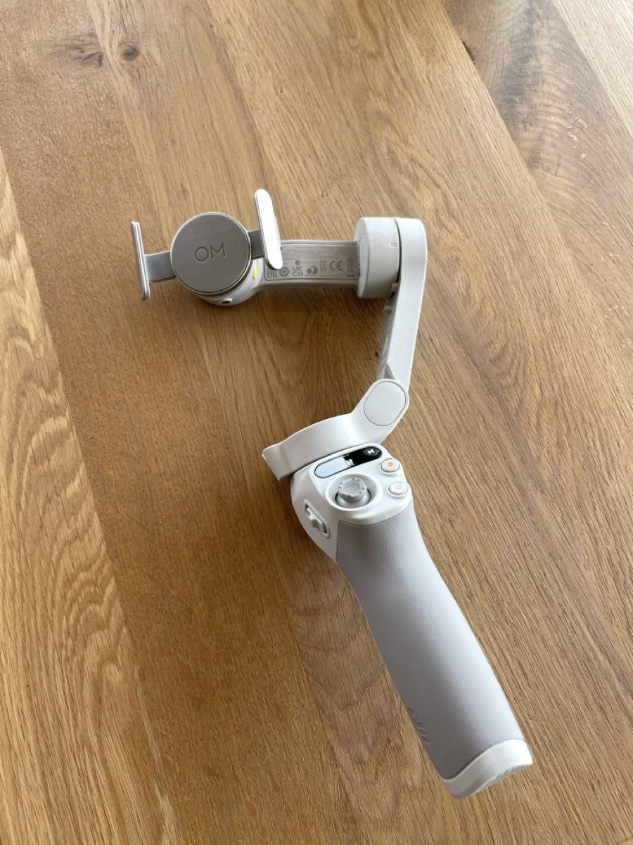Action Cam: DJI Osmo Mobile 4 SE Gimbal  – Usato da Egnach venduto da Schahan 1