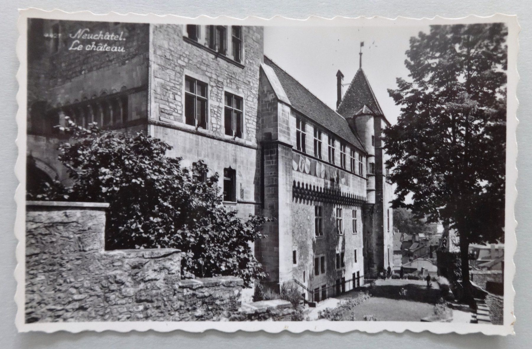 Ansichtskarten: Neuchâtel - Le château – Gebraucht aus Fétigny von Billy2miny