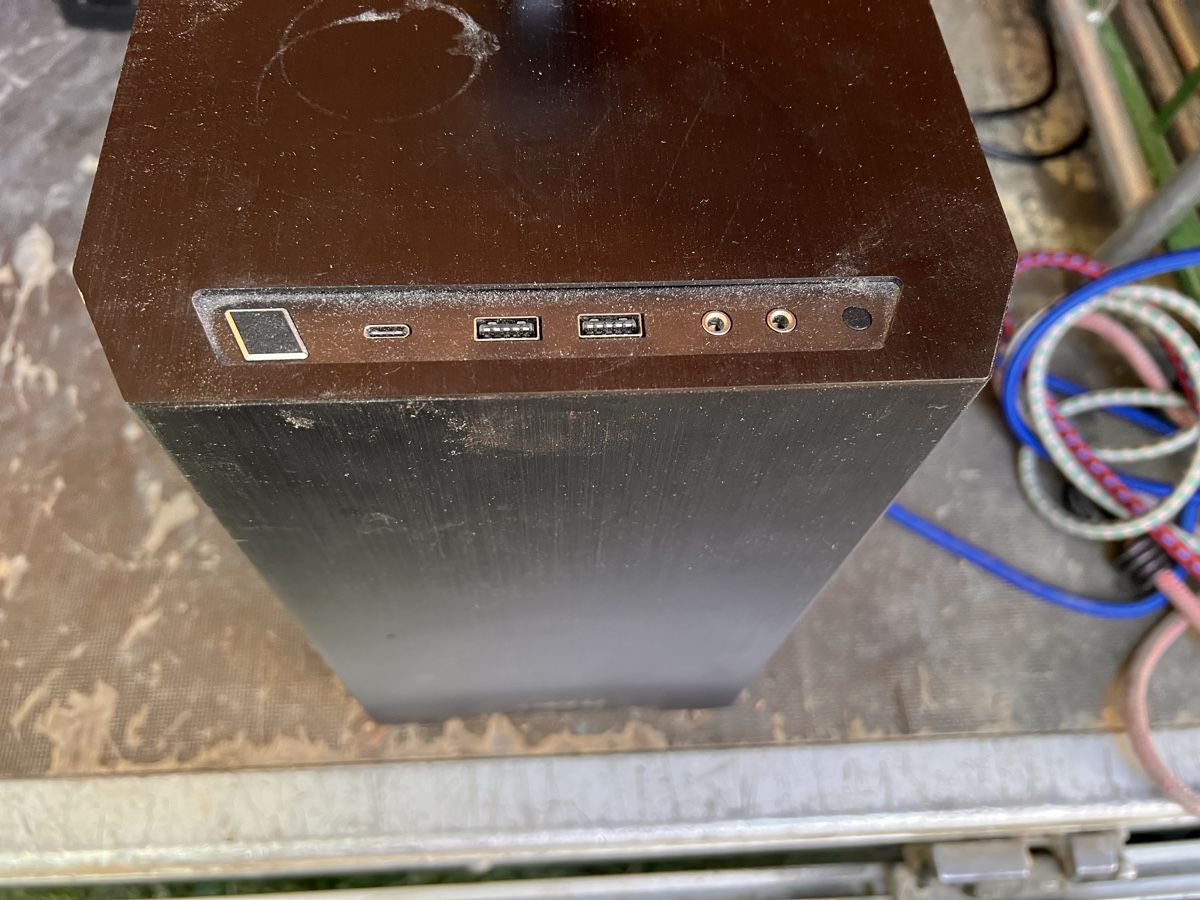 Lian Li Custodie: Lian Li ,Mini-ITX Gehaeuse (116) – Usato da Glattfelden venduto da maa_qcj8 6