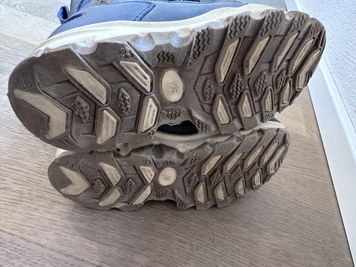 Bisgaard Chaussures garçon: Bisgaard Kinder Winterstiefel Grösse 26 – D'occasion à Luzern par cam_f7qx 1