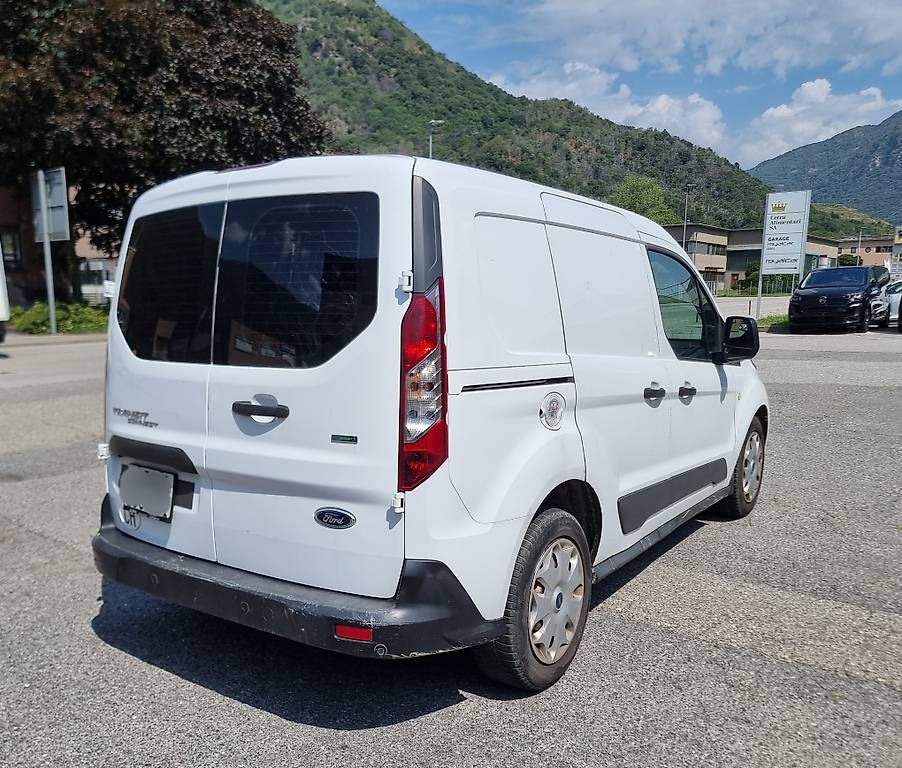 Véhicules utilitaires: Ford transit connect 1.0 ecoboost collaudata 01.2026  – D'occasion à Bironico par Maurizzio 2