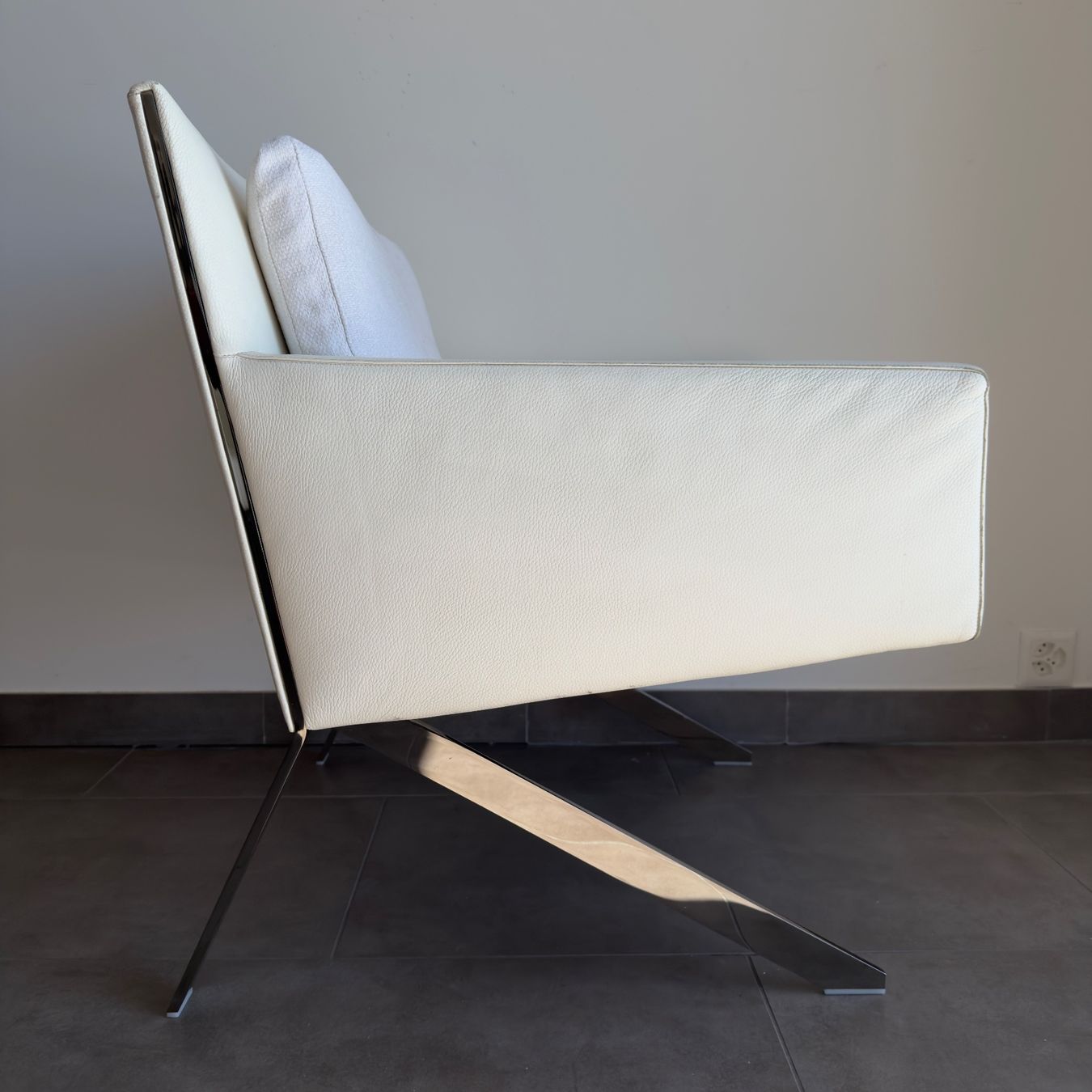 B&B Italia Poltrone: Lot 2 Fauteuils B&B Italia, THEO. – Usato da Cormondrèche venduto da Mobilier.Design 2