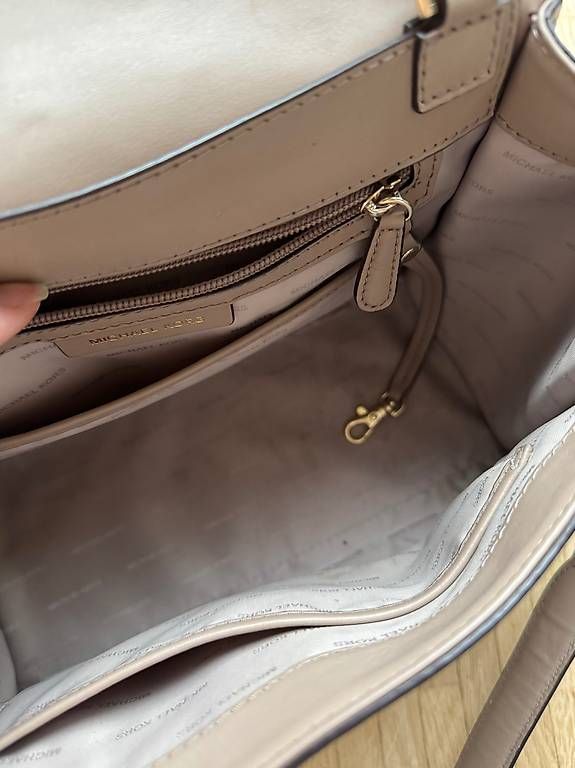 Borse da donna: Michael Kors Tasche – Usato da Riehen venduto da karolina3 2
