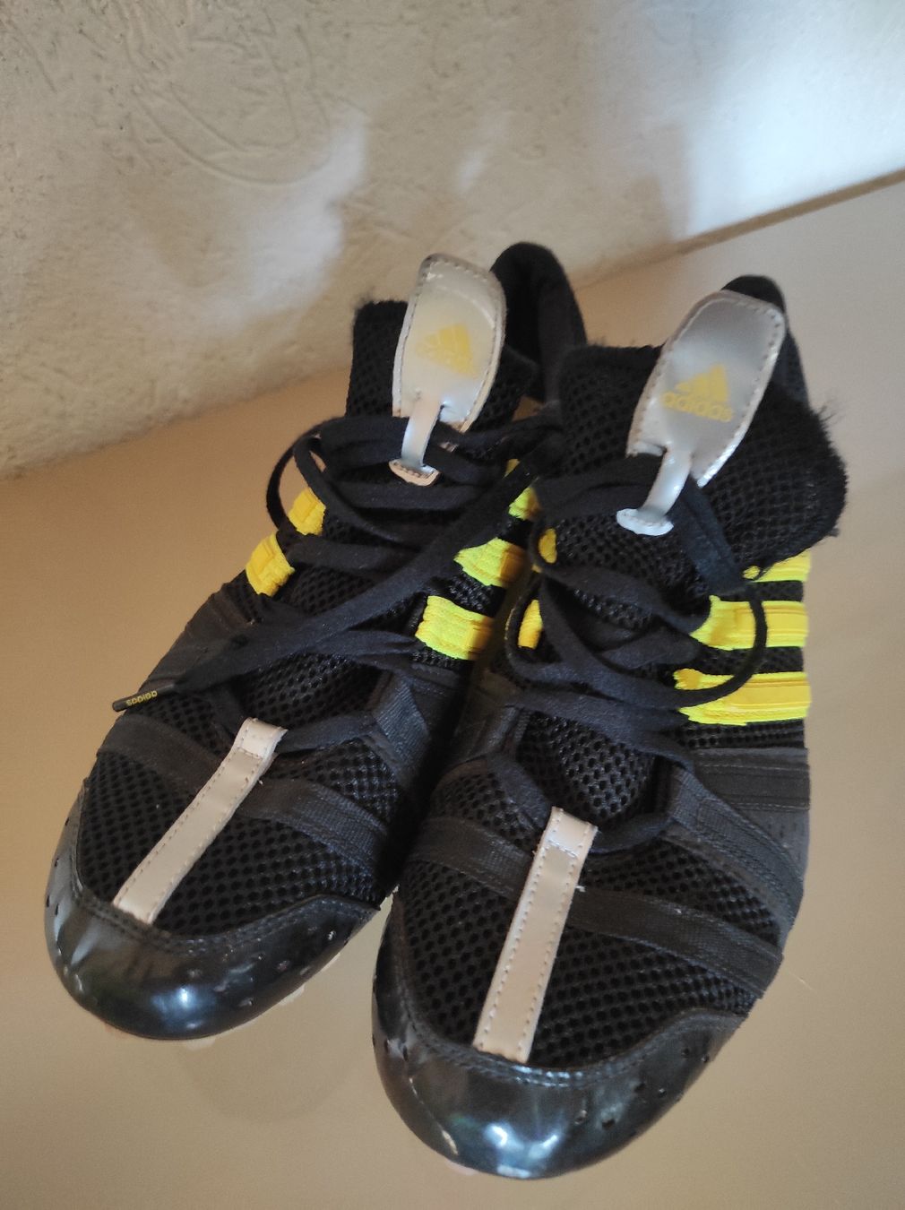 Adidas Scarpe da uomo: Adidas Nagel Schuhe Gr. 42 – Usato da Glattfelden venduto da SilverSnow 1