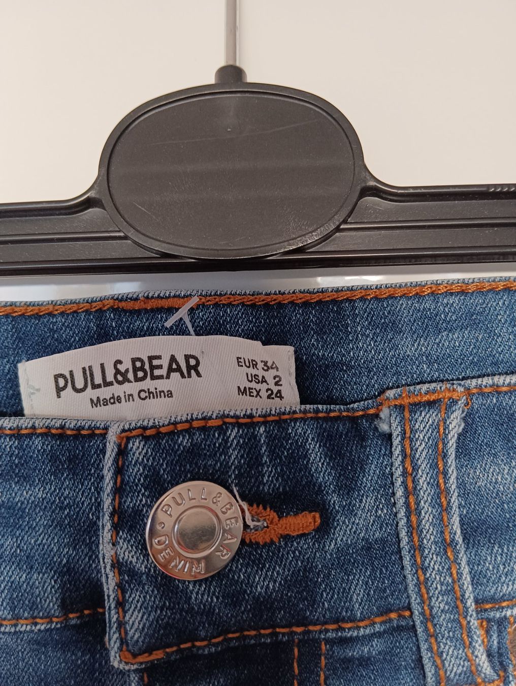 Jeans: Jeanshose Damen Gr. 34 Pull & Bear – Usato da Oberweningen venduto da Bumblebee2 1