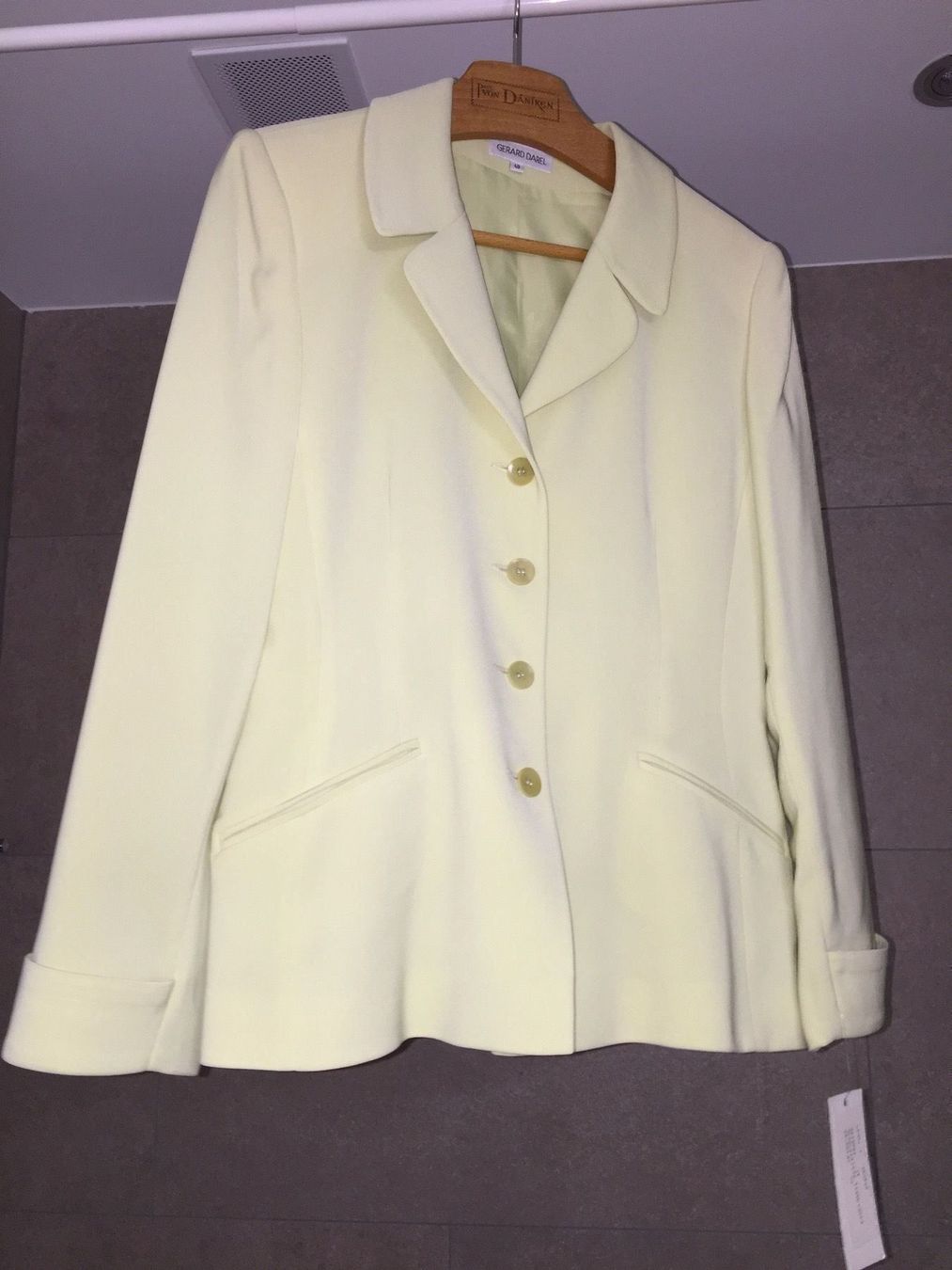 Kostüme: neues Deux-Piece von Gerard Darel – Neu (gemäss Beschreibung) aus Zürich von Cdefinitiv 1