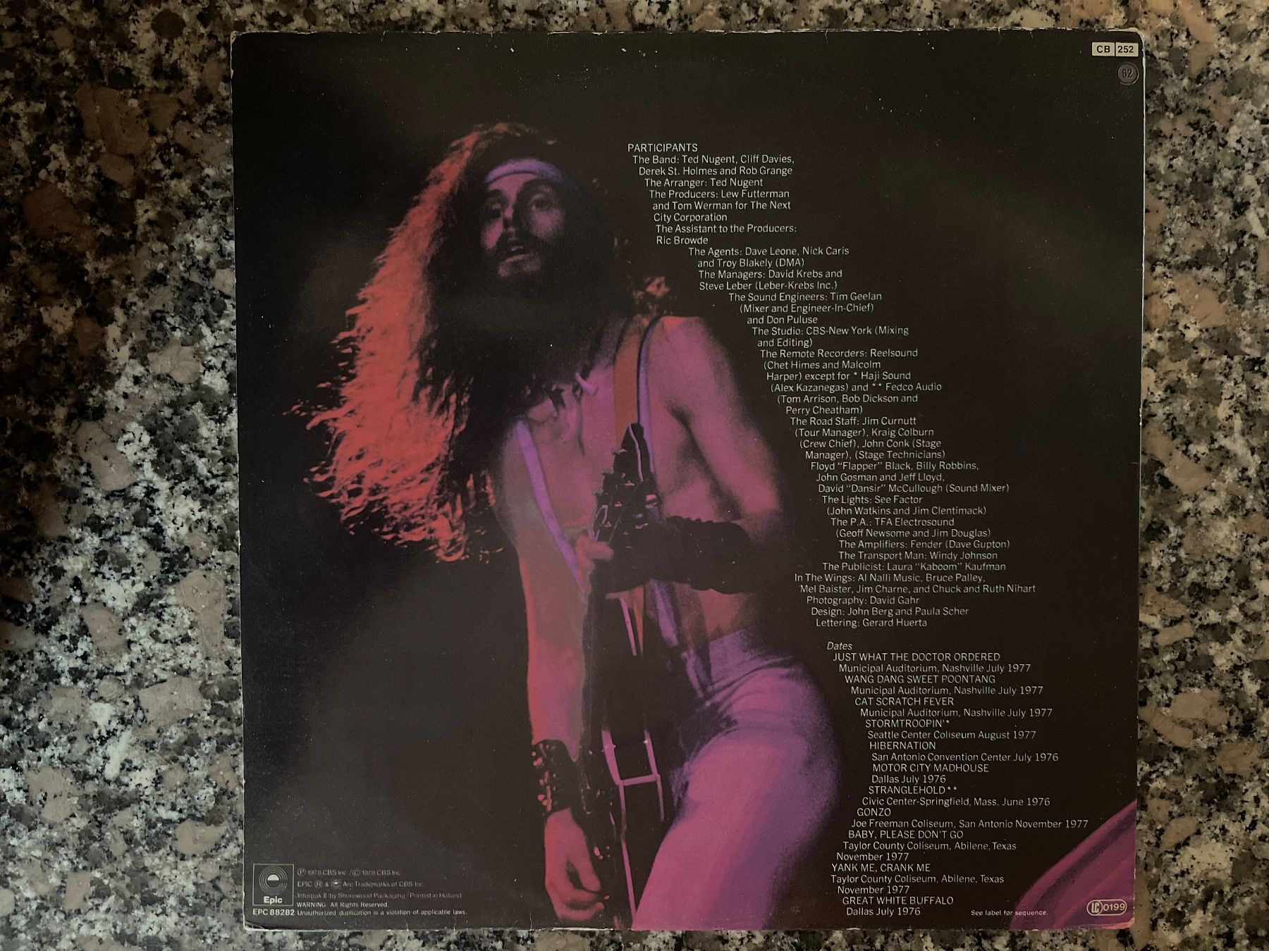 Dischi in vinile: A779/Ted Nugent Double Live – Usato da Frutigen venduto da Philippe_jsp 1