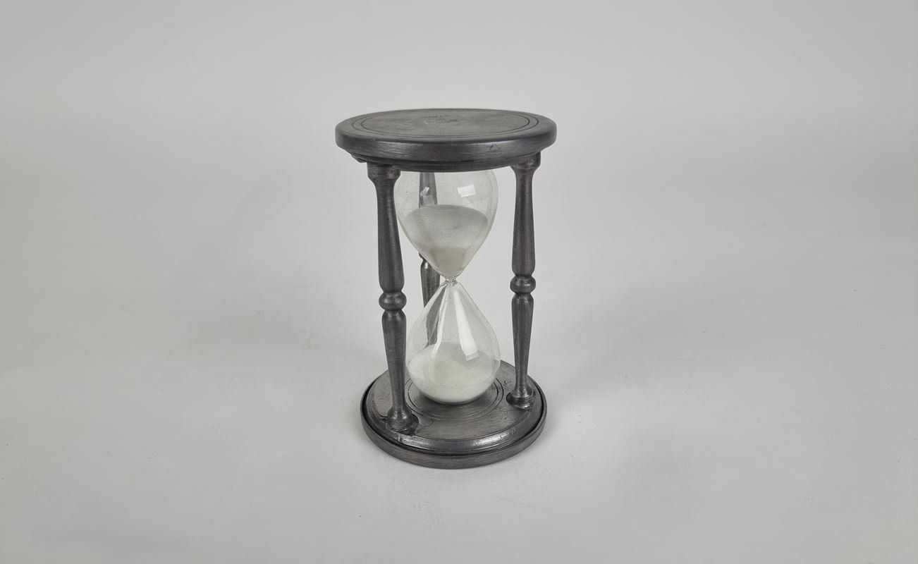 Uhren: Sanduhr 15 min – Gebraucht aus Urtenen-Schönbühl von Restwert_Schoenbuehl