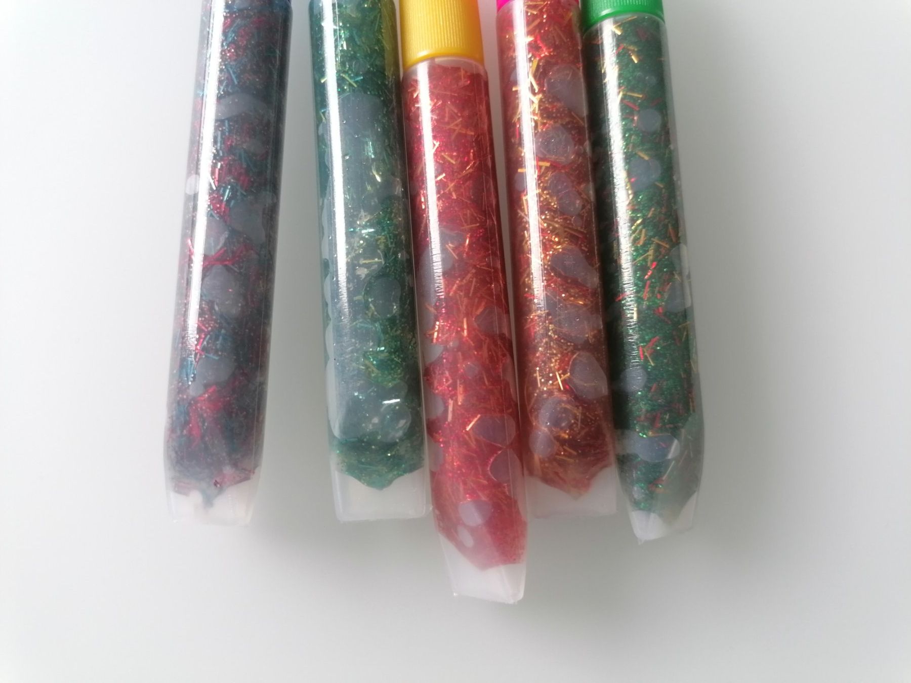 Penna & Evidenziatori: Quasi neu: 5 Glitter Glue Stifte – Usato da Uster venduto da Smilla07 1