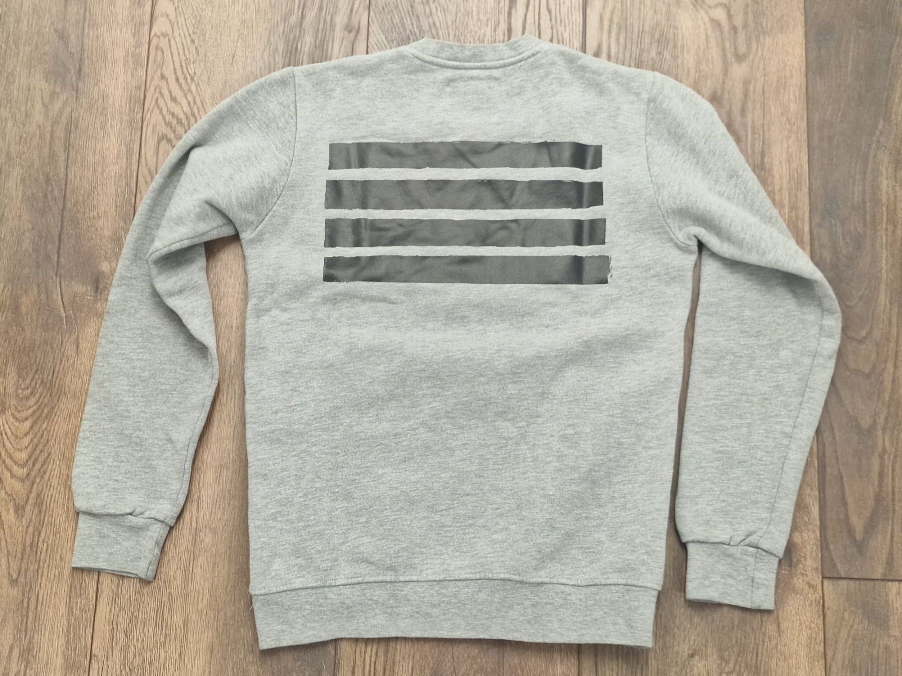 Pyrex Maglioni & Felpe: Pyrex Pullover grau Rundhalsausschnitt Gr S top Zustand – Nuovo (secondo la descrizione) da Meierskappel venduto da HeartWear 1