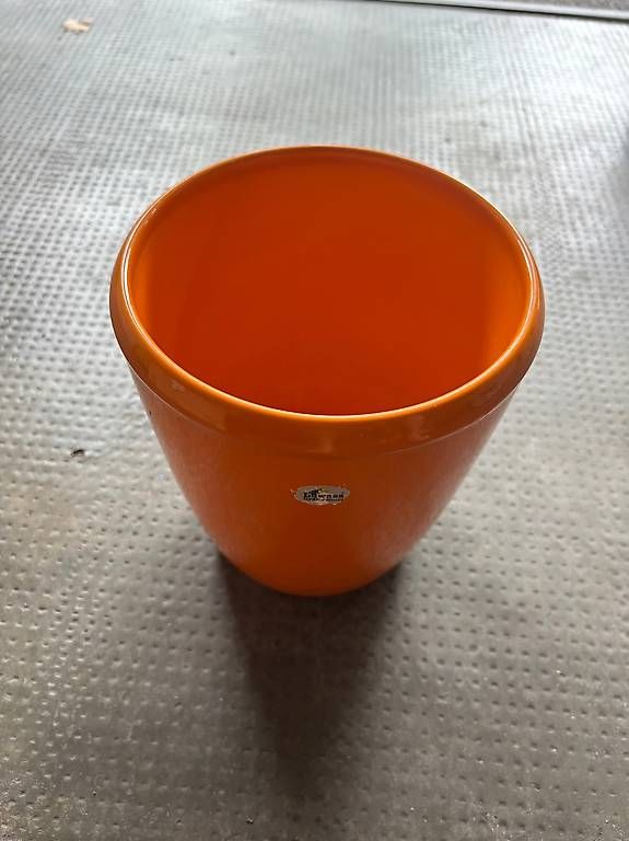 Pots de fleurs: Cache pot orange en bon état – D'occasion à Lausanne par sab_d2cq 1