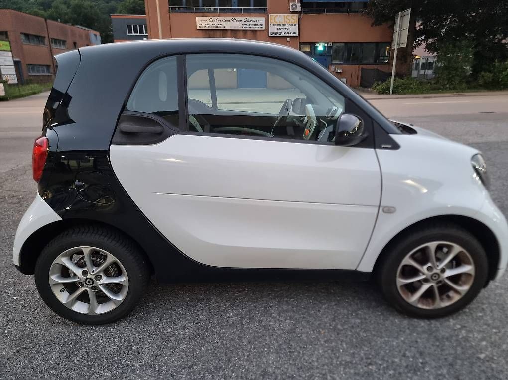 Autos: Smart fortwo 1.0 Collaudata 02.2026. – D'occasion à Bironico par Maurizzio 2