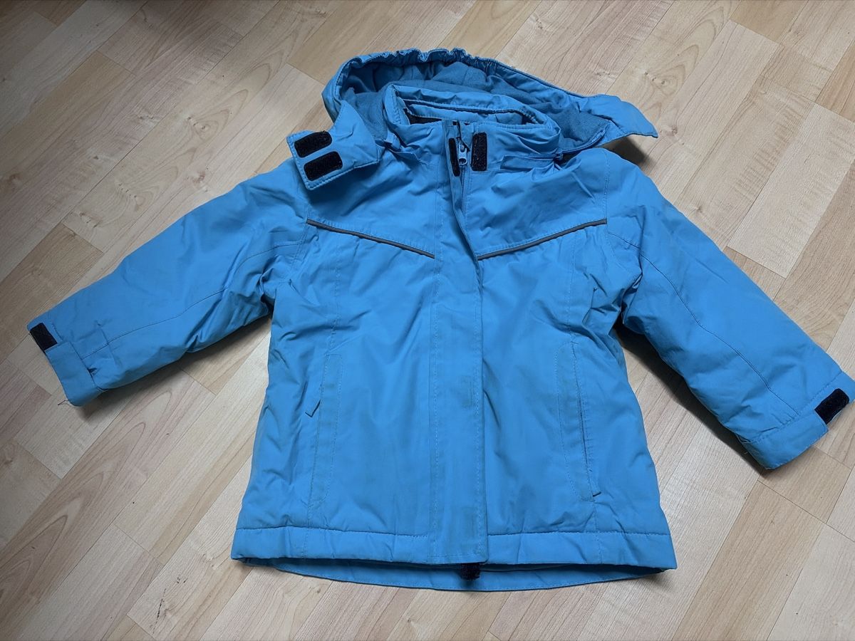 Giacche & Cappotti: Kinderwinterjacke 86/92 – Usato da Granges-Paccot venduto da Fwaeber