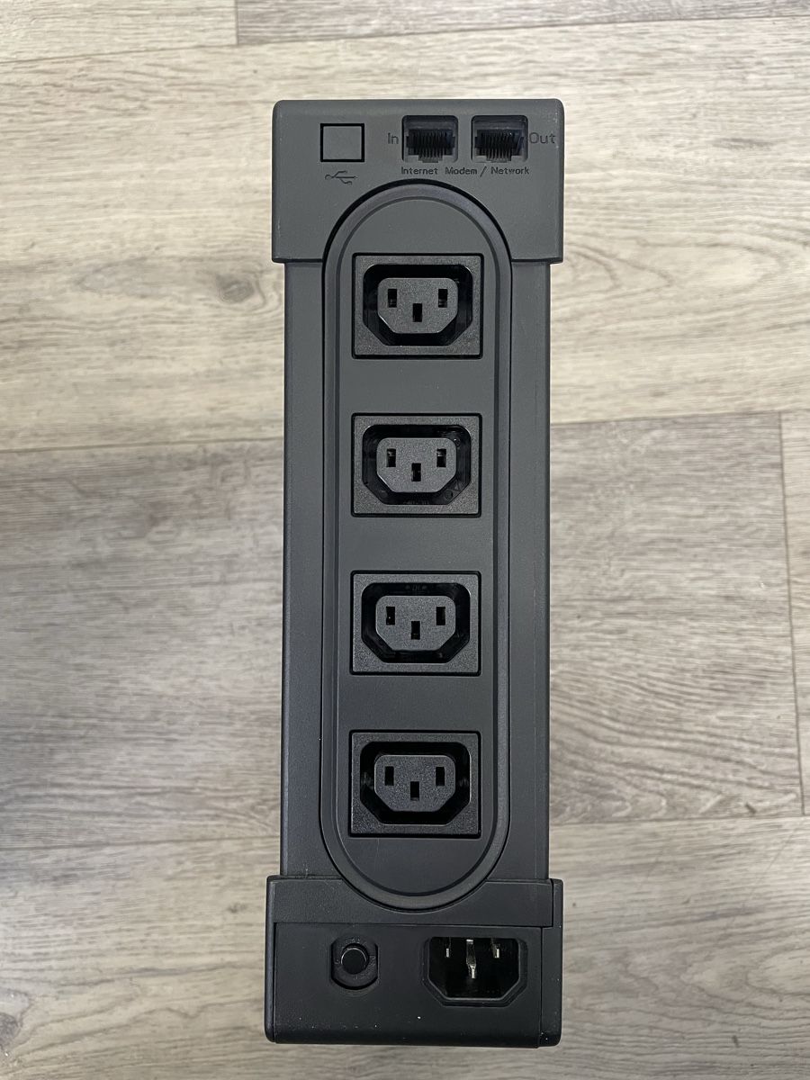 Eaton Alimentazione elettrica: EATON USV-Anlage 400W – Nuovo (secondo la descrizione) da Winterthur venduto da Seifert95 7