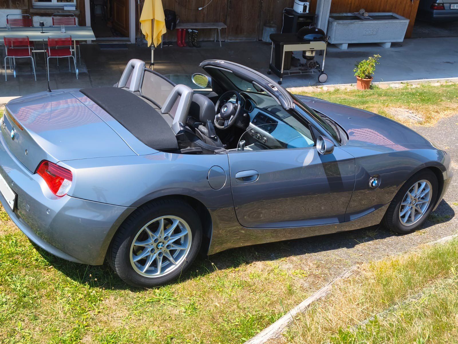 BMW Automobili: BMW Z4 2.5si Roadster – Usato da Etzelkofen venduto da Razorball 1