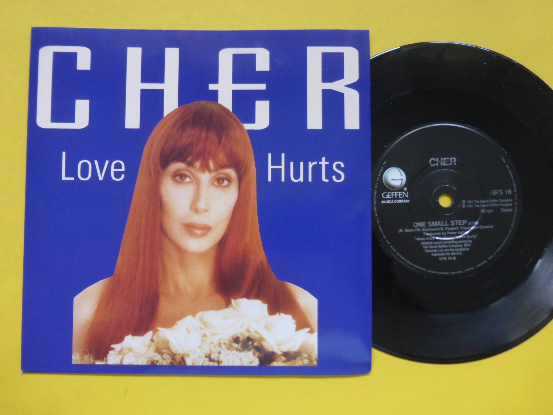 Dischi in vinile: Cher – Love Hurts – Usato da Zürich venduto da Swiss57