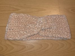 Kuscheliges Stirnband in Beige - Selbstgestrickt