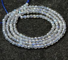 1 Strang echte Light grey Mondstein Perlen 2 mm facet