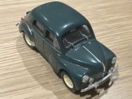 1:43 Modellauto Zustand wie auf den Bildern ersichtlich